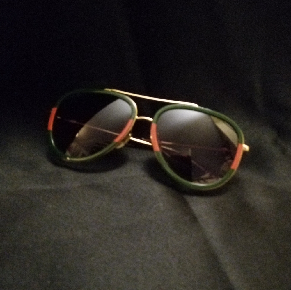 Gucci GG0062S Aviator Sunglasses In Green And Red - Picture 2 of 9
